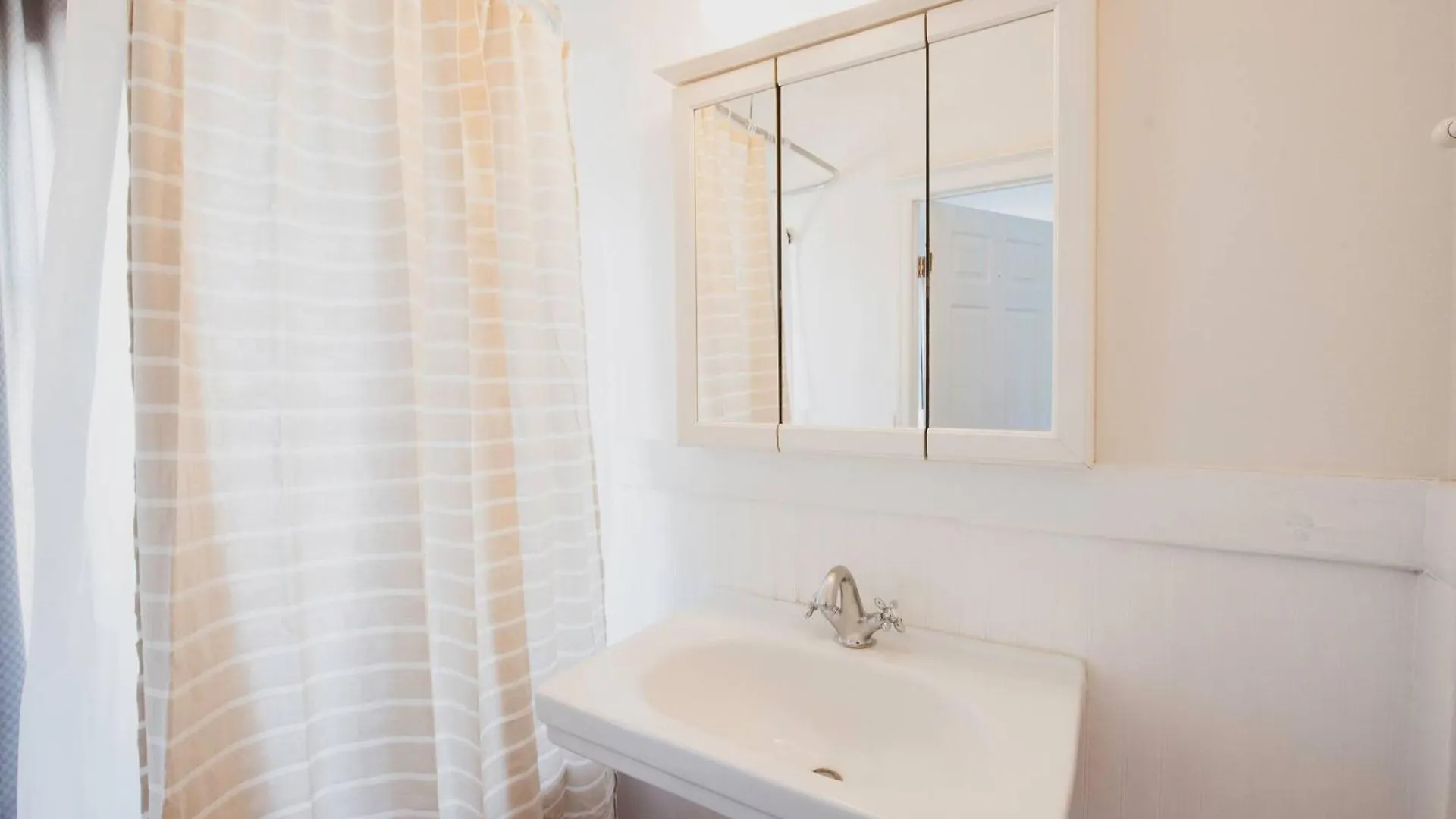 Casa de Férias Private Triplex Sleeps 22 Starland District Vila Savannah Estados Unidos da América
