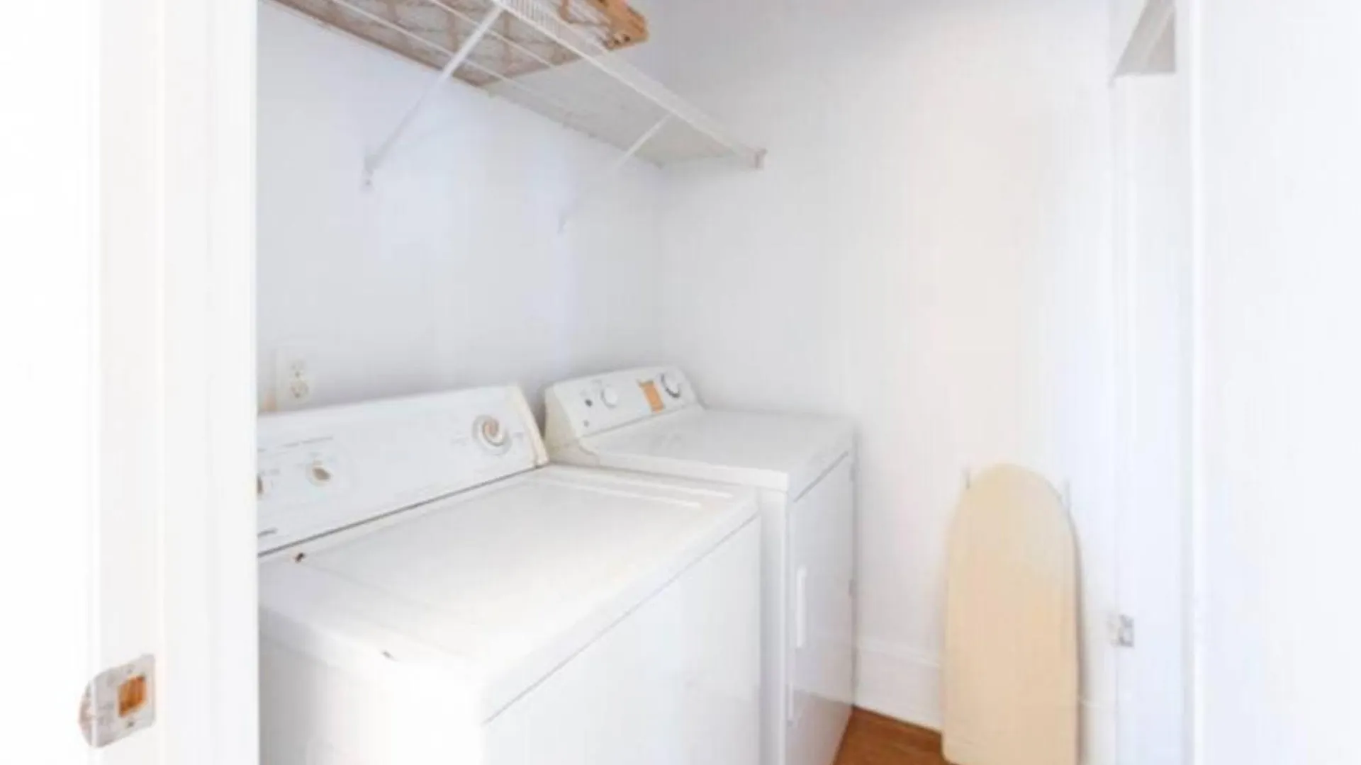 Private Triplex Sleeps 22 Starland District Vila Savannah