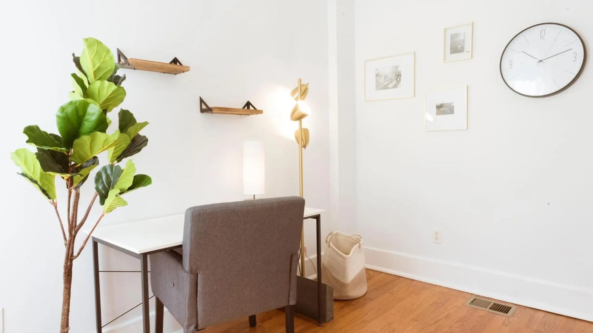 Private Triplex Sleeps 22 Starland District Vila Savannah 0*,